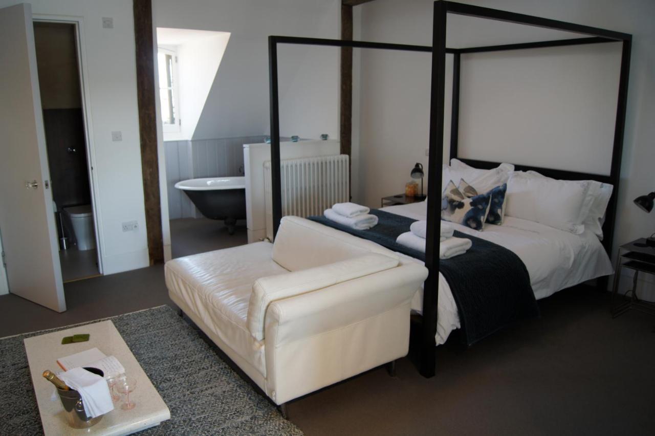 Montys Accommodation Lewes Bagian luar foto